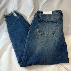 NWT insane, Gene rise, distressed ankle skinny 3 XL